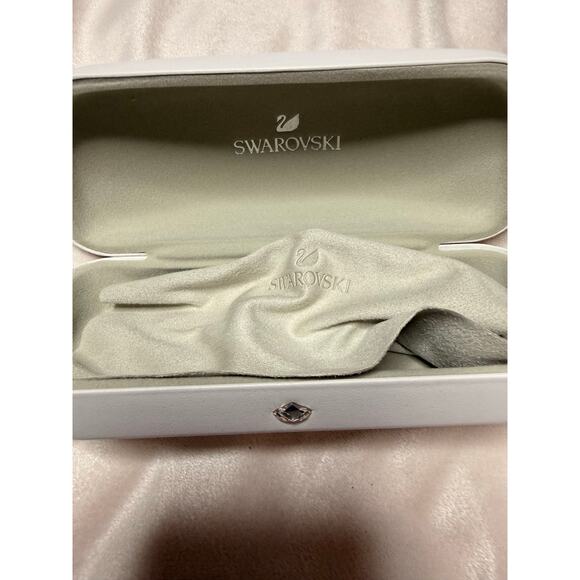 Swarovski White Hard Shell Eyeglass Case Rhinestone and Cleaning Cloth